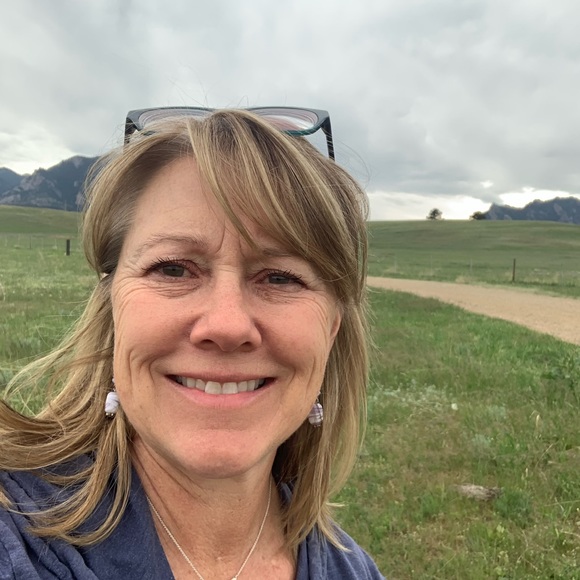 Meet your Posher, Angie - Picture 2 of 2